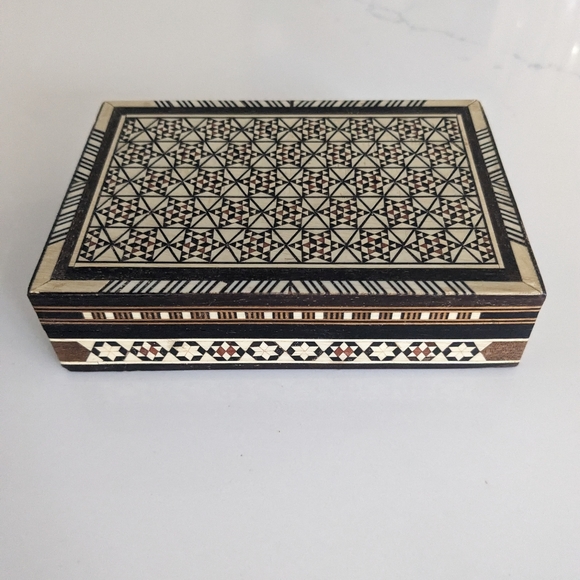 Moorish Wooden Marquetry Box - Picture 2 of 8
